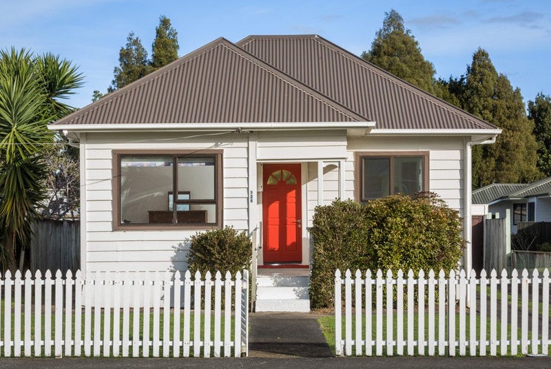 124 Fenton Street, Thames - Carousel 2