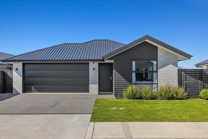 17 Jury Lane, Woodend, Woodend - Carousel 1