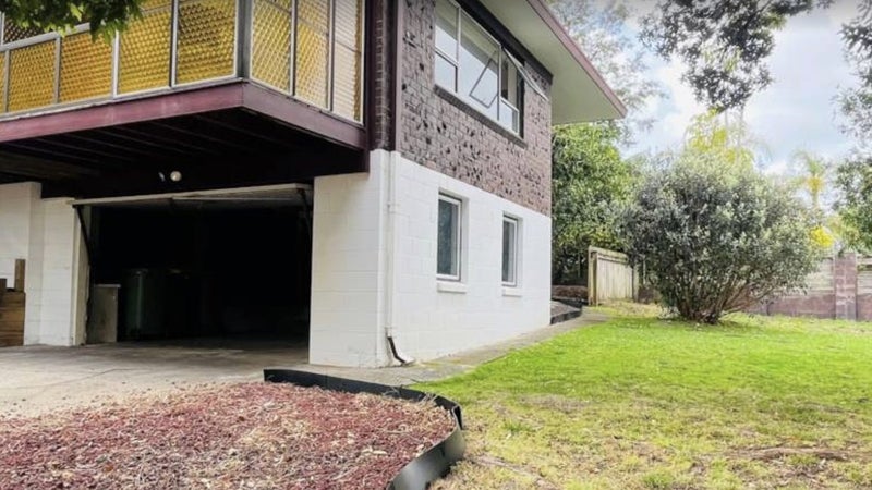 1/1 Bramley Drive, Farm Cove, Auckland - Carousel 1