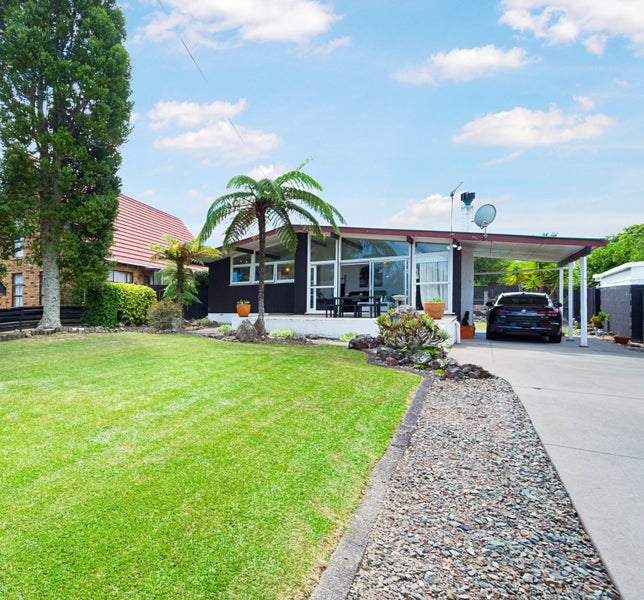 360 Main Road, Huapai, Kumeu - Carousel 1