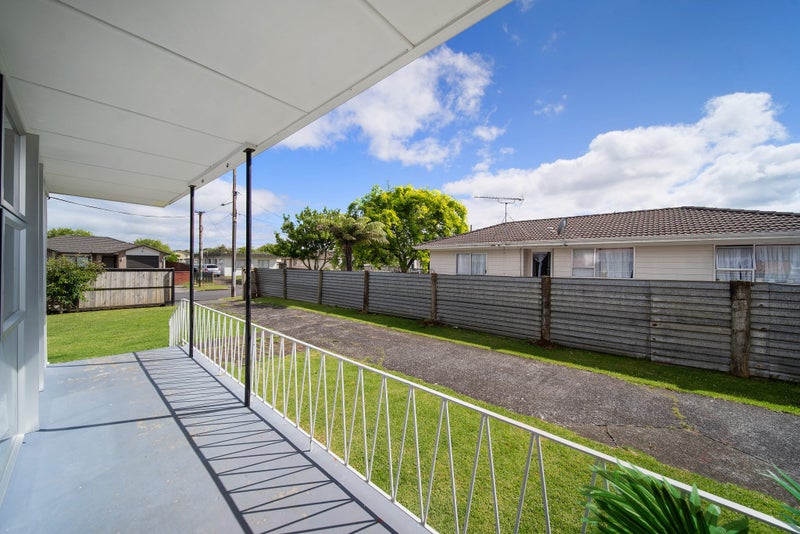14 Holland Street, Pukekohe, Pukekohe - Carousel 2