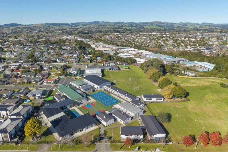 1456 Cameron Road, Greerton, Tauranga - Carousel 16