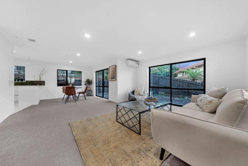 11 San Carlo Court, Henderson, Waitakere City, Auckland - Carousel 2