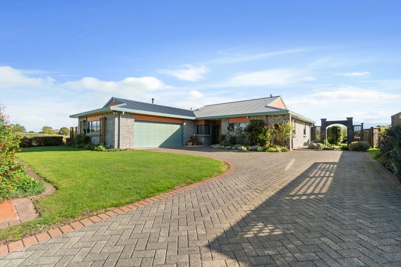 182 Dalton Avenue, Te Awamutu, Te Awamutu - Carousel 1