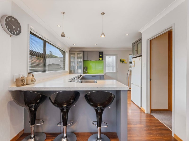 1 Cherry Lane, Milton - Carousel 2