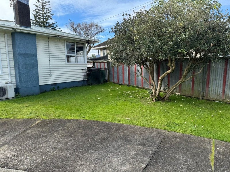 21 Steven Street, Mangere East, Auckland - Carousel 4