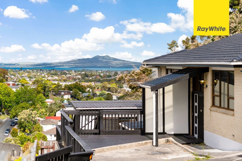2/39 Sunset Road, Tōtara Vale, Auckland - Carousel 1