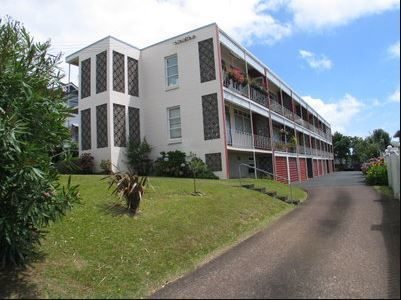 8/219 Onewa Road, Birkenhead, Auckland - Carousel 2