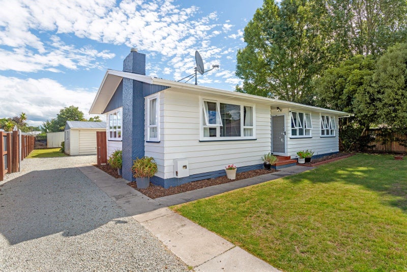 20 Leon Street, Riverdale, Gisborne - Carousel 1