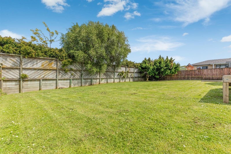11 Lieshout Way, Pukekohe, Pukekohe - Carousel 2