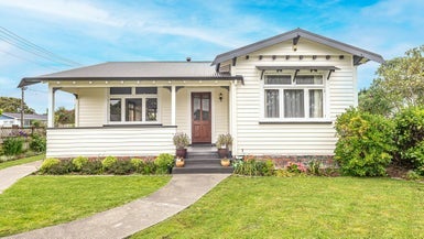 100 Portal Street, Durie Hill, Whanganui - Carousel 1