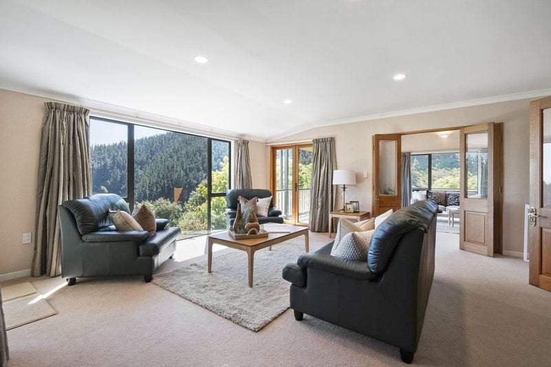 562 Turitea Road, Turitea, Palmerston North - Carousel 2