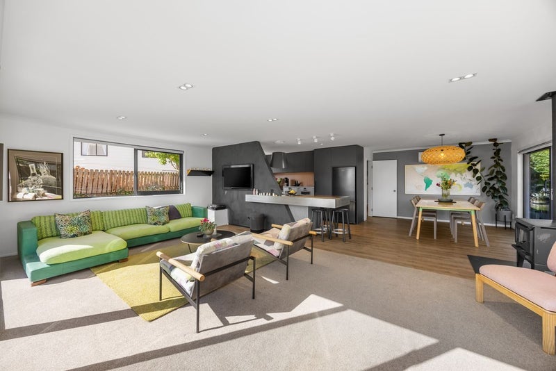 13 Aeolus Place, Wanaka - Carousel 2