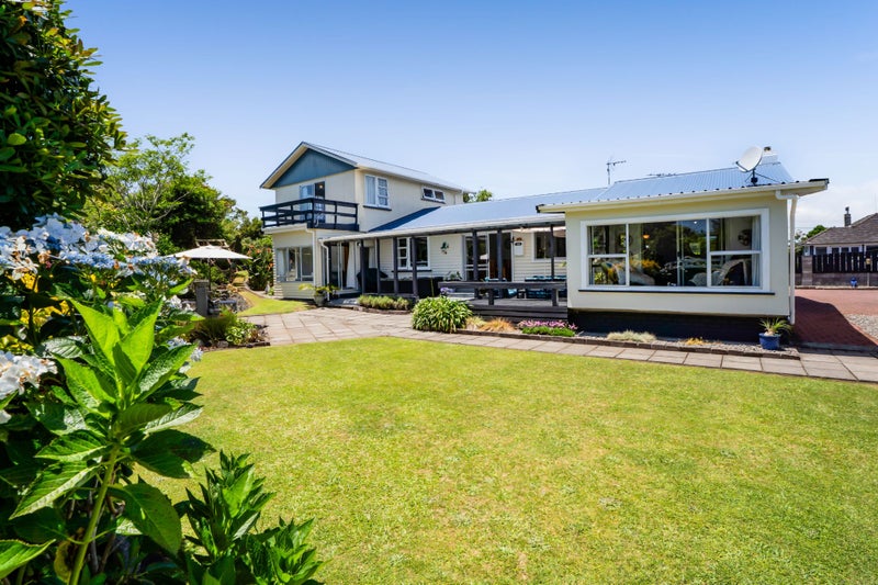 190A Seaview Road, Westown, New Plymouth - Carousel 1