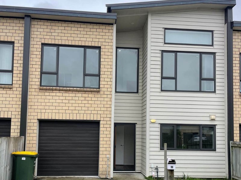 18 Millcroft Lane, Ranui, Auckland - Carousel 1
