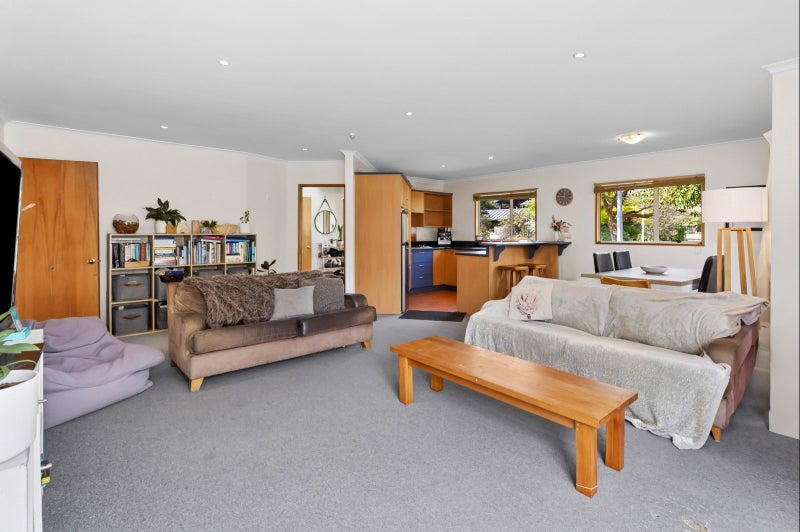 42 Meadowstone Drive, Wanaka - Carousel 2