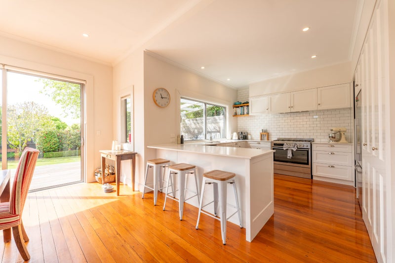 15 Craighead Street, Highfield, Timaru - Carousel 2