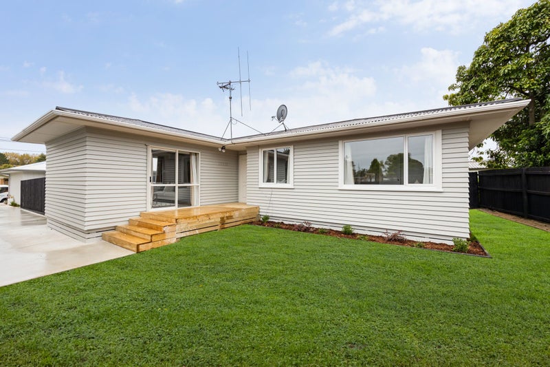 18 Patrick Place, Fitzroy, Hamilton - Carousel 1