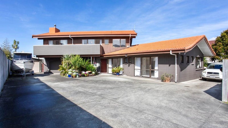 161 Deep Creek Road, Torbay, Auckland - Carousel 1