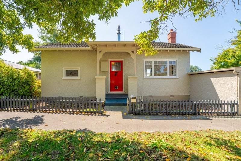 1 Hertnon Street, West End, Timaru - Carousel 1
