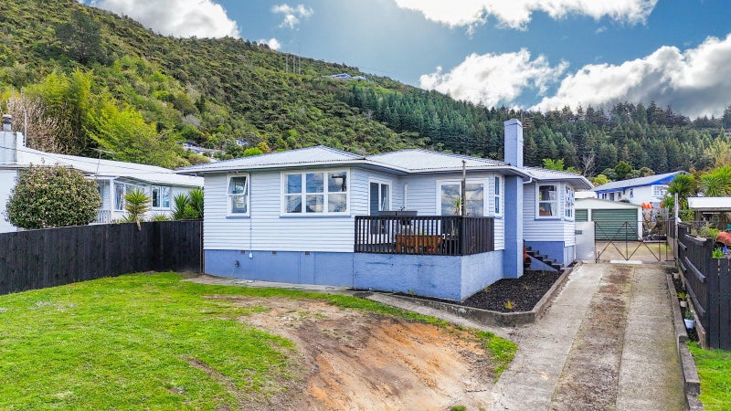 5 Robin Street, Selwyn Heights, Rotorua - Carousel 1