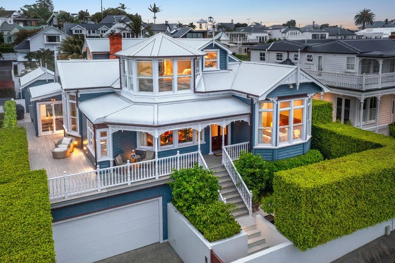 14 Ring Terrace, Saint Marys Bay, Auckland - Carousel 1