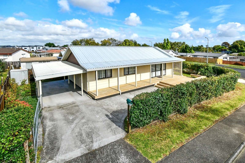 1/60 Redcrest Avenue, Red Hill, Papakura - Carousel 1