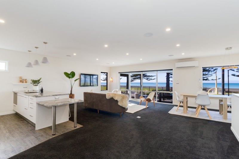 563 Marine Parade, Napier South, Napier - Carousel 1