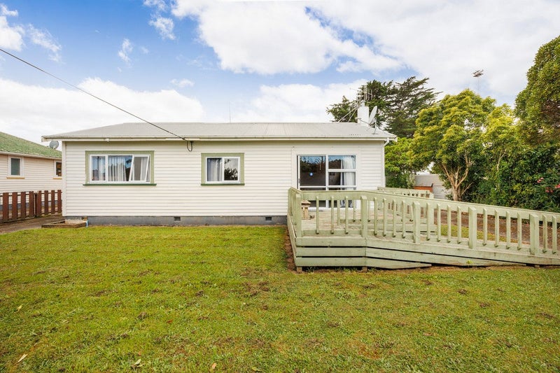 63 King Street, Marton - Carousel 2