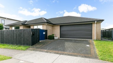 226 Mark Avenue, Grenada Village, Wellington - Carousel 1