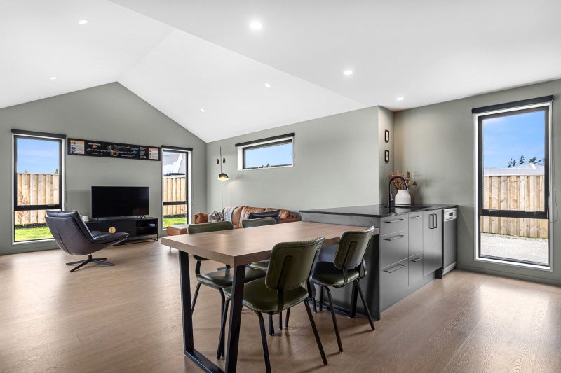 50B Greig Crescent, Amberley, Amberley - Carousel 2