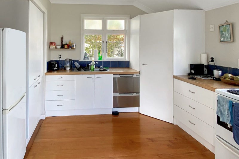 7 Freyberg Street, Roslyn, Palmerston North - Carousel 2