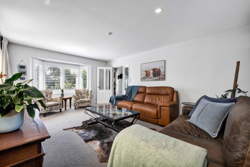 5 Tamati Place, Merrilands, New Plymouth - Carousel 2