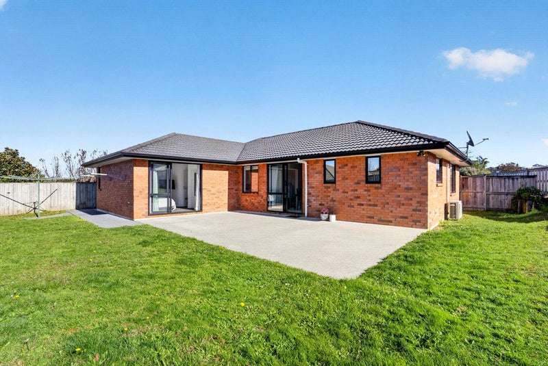12 Balmore Crescent, Pokeno, Pokeno - Carousel 1