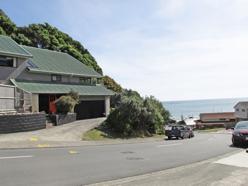 143 Pope Street, Camborne, Porirua - Carousel 2