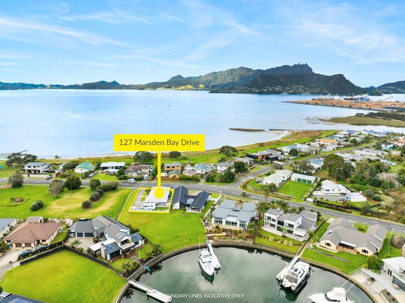 127 Marsden Bay Drive, One Tree Point - Carousel 1