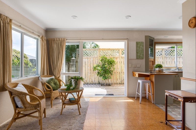 25/690 Gladstone Road, Te Hapara, Gisborne - Carousel 1