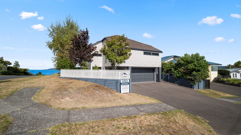 2/7 Ngamotu Road, Taupō - Carousel 1