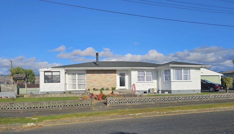 10 Meadowvale Drive, Levin, Levin - Carousel 1