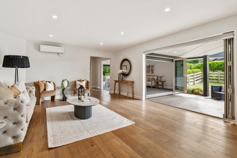 4 Norglen Lane, Riverhead, Riverhead - Carousel 2