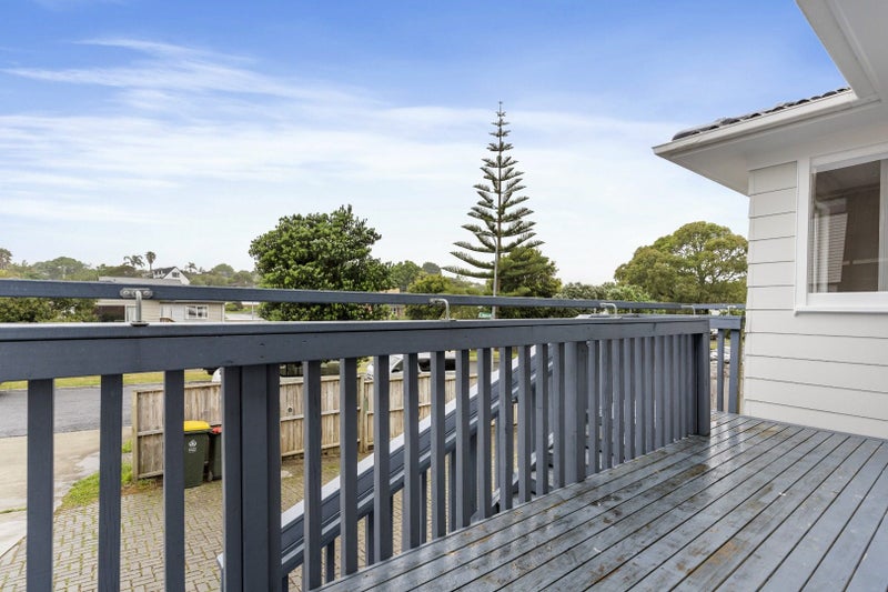 19 Minaret Drive, Bucklands Beach, Manukau City, Auckland - Carousel 2