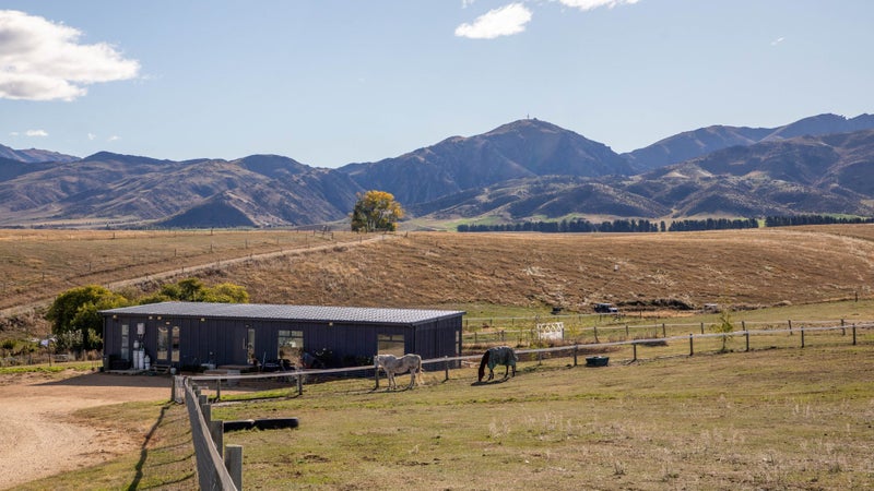 239 Nelsen Ridge Road, Waikerikeri, Alexandra - Carousel 1