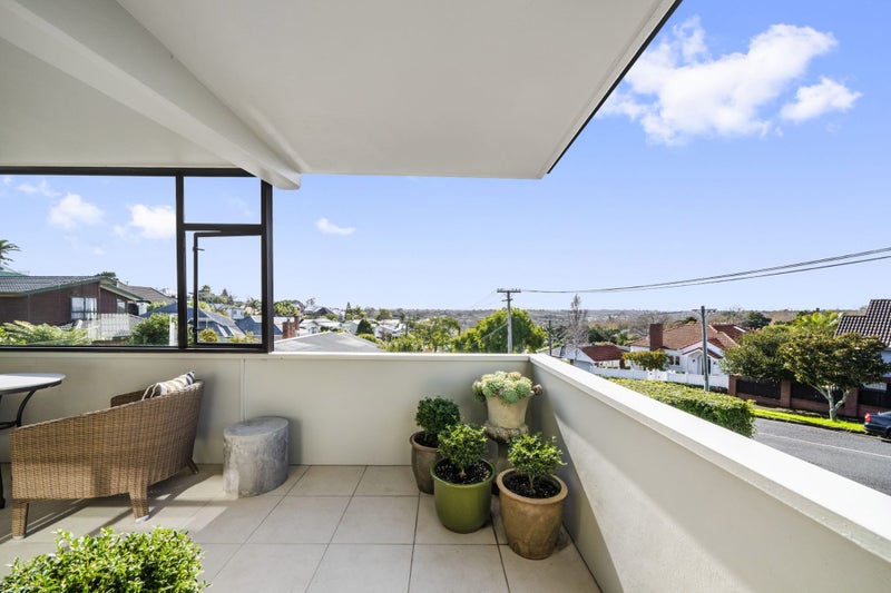 1/662 Remuera Road, Remuera, Auckland - Carousel 2