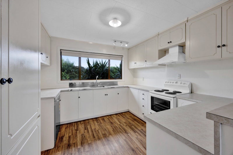 10 Silvan Place, Bell Block, New Plymouth - Carousel 2