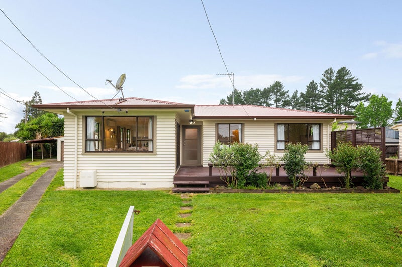 66 Southsea Crescent, Silverdale, Hamilton - Carousel 1