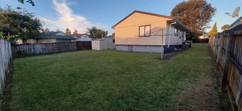 8 Rhine Place, Weymouth, Auckland - Carousel 9