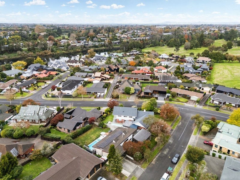 4 Cattanach Street, St Andrews, Hamilton - Carousel 43
