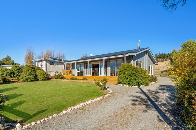 21 Oxford Street, Waikari, Waikari - Carousel 1