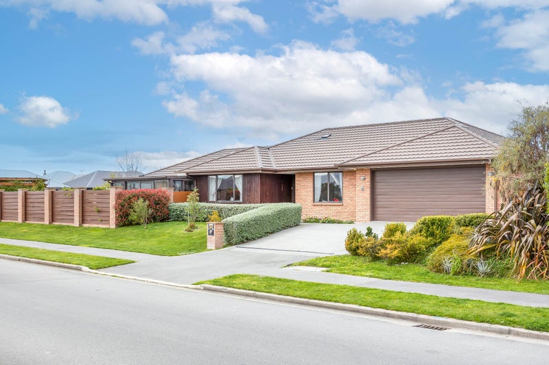 20 Eastfield Drive, Lincoln, Lincoln - Carousel 1