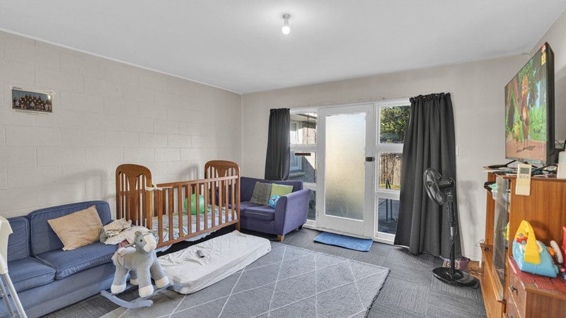 2/30 London Street, Richmond, Christchurch - Carousel 1